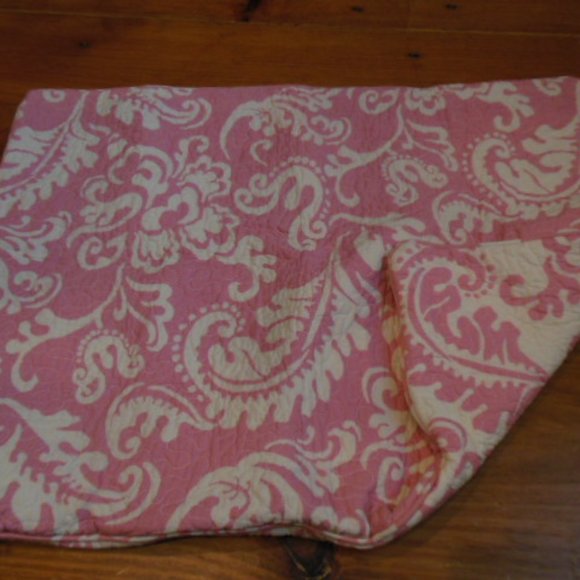 COMPANY C *Standard* Pink Floral Pillow Sham Quilted Reversible Cover - Picture 5 of 8